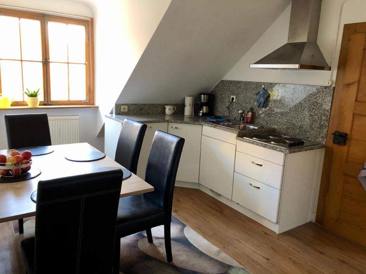 Ferienwohnung Im Gruenen Auf Idyllisch Gelegenen Gutshof Und Doch So Zentral Waldshut-Tiengen Buitenkant foto